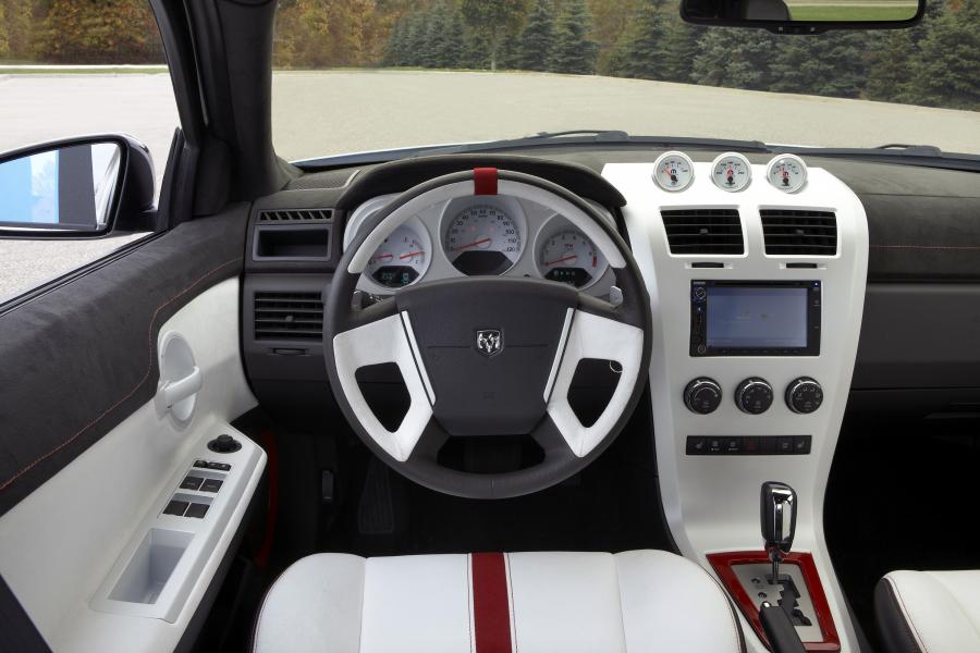  Dodge Avenger Tuner Stormtrooper 2007 года  (фото 4 из 21)